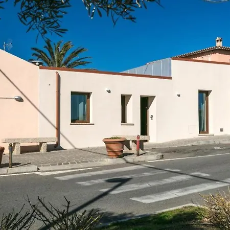 Ghirgolu House - Le Residenze Del Mare 3*